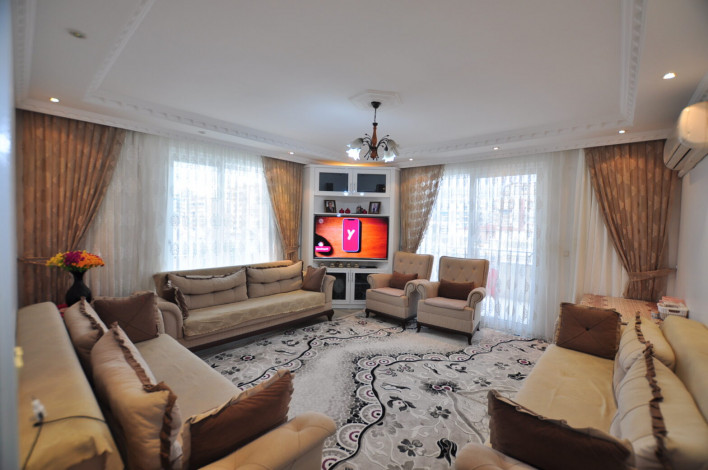 В 200 метрах от моря квартира 2+1 с отдельной кухней, район Махмутлар, 125 м2 - Ракурс 8