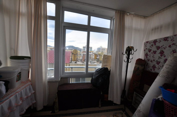 В 200 метрах от моря квартира 2+1 с отдельной кухней, район Махмутлар, 125 м2 - Ракурс 15