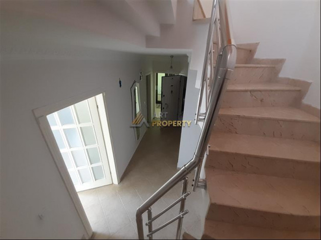 Двухуровневый пентхаус 3+1 на первой линии в районе Махмутлар, 180 м2 - Ракурс 3