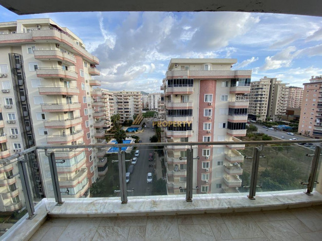 Трехкомнатная квартира в 250 метрах от моря на высоком этаже в Махмутлар, 115 м2 - Ракурс 4