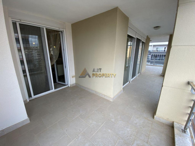 Трехкомнатная квартира в 250 метрах от моря на высоком этаже в Махмутлар, 115 м2 - Ракурс 6