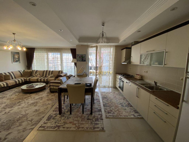 Трехкомнатная квартира в 250 метрах от моря на высоком этаже в Махмутлар, 115 м2 - Ракурс 8