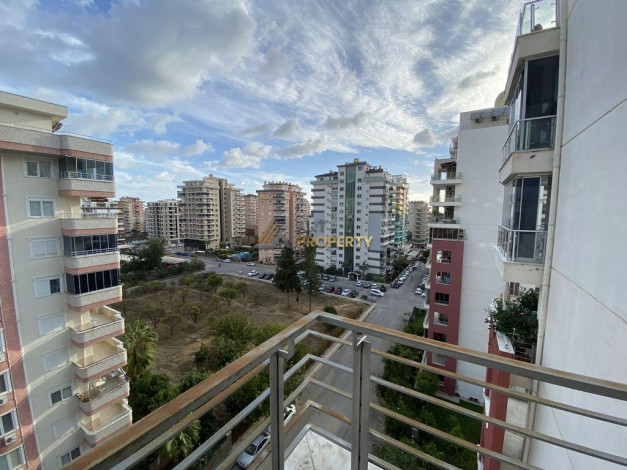 Трехкомнатная квартира в 250 метрах от моря на высоком этаже в Махмутлар, 115 м2 - Ракурс 28