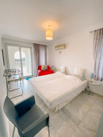 Полностью меблированная вилла 4+1 со бассейном и шикарным панорамным видом на Аланью, 300 м2 - Ракурс 9