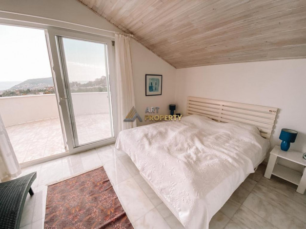 Полностью меблированная вилла 4+1 со бассейном и шикарным панорамным видом на Аланью, 300 м2 - Ракурс 14