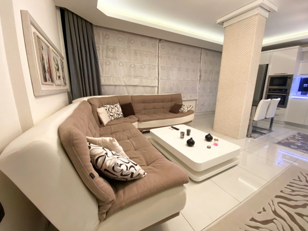 Просторные аппартаменты 1+1 в центре Аланьи всего в  150 метрах от моря, 80 м2 - Ракурс 7