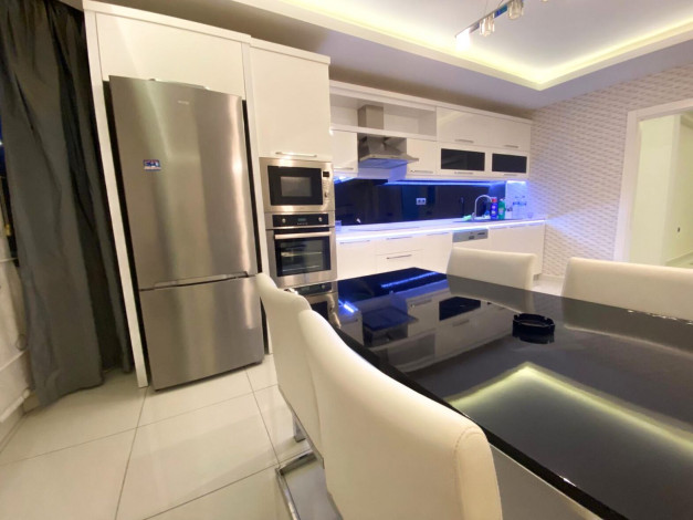 Просторные аппартаменты 1+1 в центре Аланьи всего в  150 метрах от моря, 80 м2 - Ракурс 10