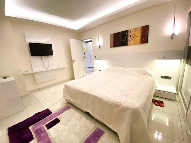 Просторные аппартаменты 1+1 в центре Аланьи всего в  150 метрах от моря, 80 м2 - Ракурс 14