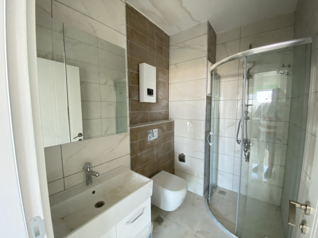 Двухкомнатная квартира в новом комплексе с крытым бассейном, 55 м2 - Ракурс 10