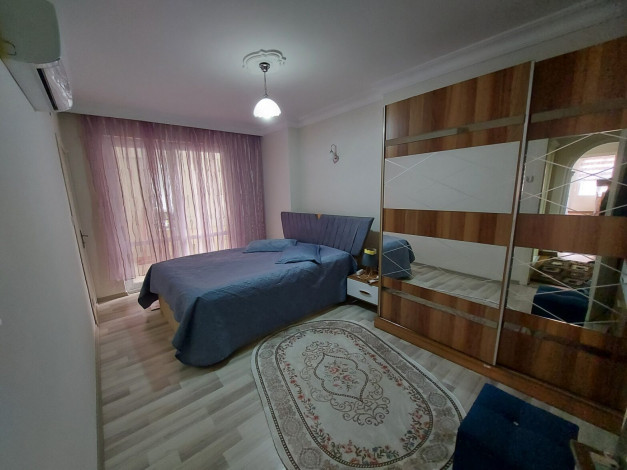 Полностью меблированная квартира 2+1 в 150 метрах от моря в Махмутлар, 135 м2 - Ракурс 4