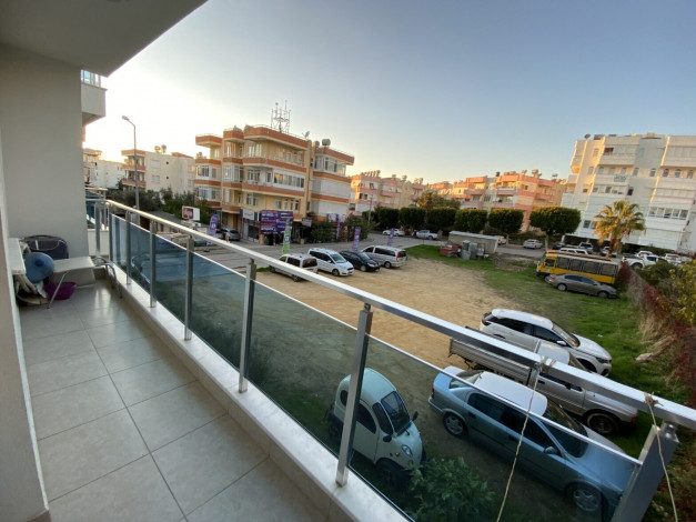 Двухкомнатная квартира в пешей доступности от пляжа в центре района Авсаллар, 90 м2 - Ракурс 3