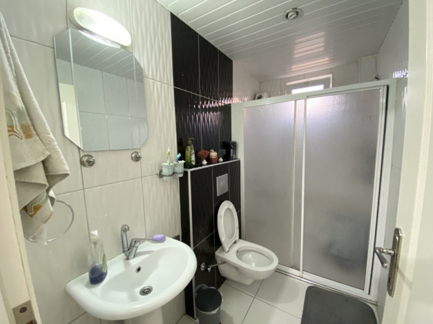 Двухкомнатная квартира в пешей доступности от пляжа в центре района Авсаллар, 90 м2 - Ракурс 5