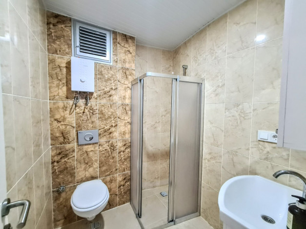 Трехкомнатная квартира с отдельной кухней с видом на море и горы,  110 м2 - Ракурс 7