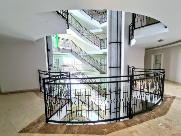 Трехкомнатная квартира с отдельной кухней с видом на море и горы,  110 м2 - Ракурс 15