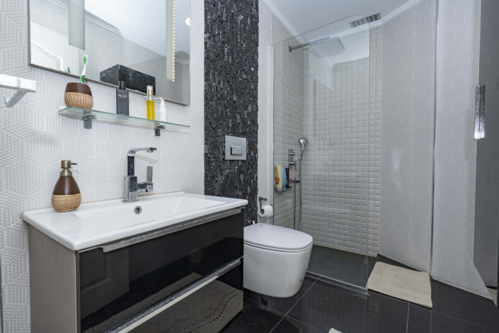 Меблированная трехэтажная VIP вилла 4+1 в районе Кестель, 530 м2 - Ракурс 7