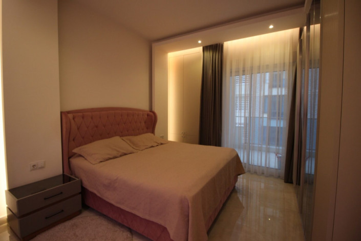 Трехкомнатная квартира с полами с подогревом в одном из больших комплексов района Махмтулар, 130 м2 - Ракурс 15