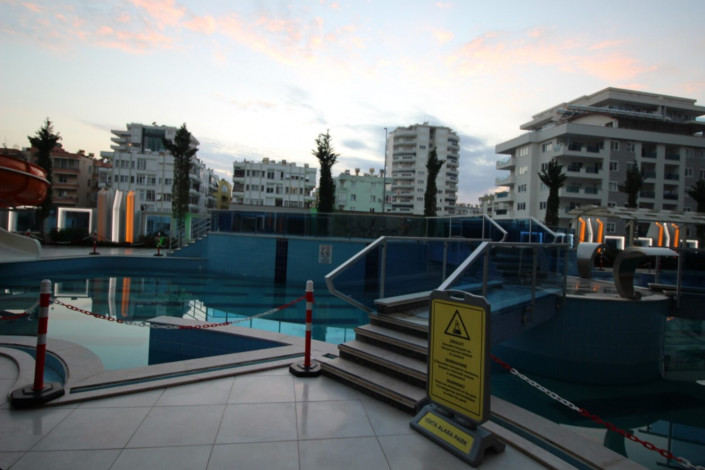 Трехкомнатная квартира с полами с подогревом в одном из больших комплексов района Махмтулар, 130 м2 - Ракурс 17