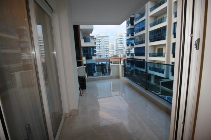 Трехкомнатная квартира с полами с подогревом в одном из больших комплексов района Махмтулар, 130 м2 - Ракурс 31