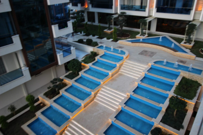 Трехкомнатная квартира с полами с подогревом в одном из больших комплексов района Махмтулар, 130 м2 - Ракурс 33