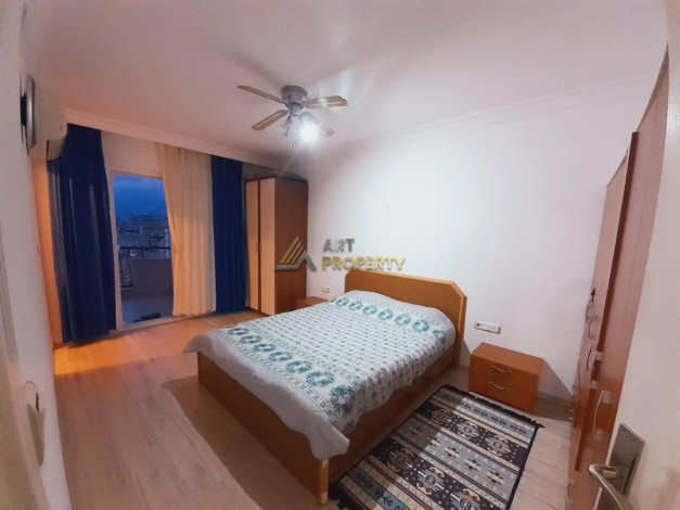 Полностью меблированный пентхаус 4+1 с видом на море и город в центре района Махмутлар, 250 м2 - Ракурс 24