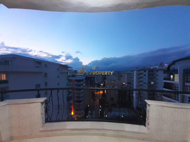 Полностью меблированный пентхаус 4+1 с видом на море и город в центре района Махмутлар, 250 м2 - Ракурс 28