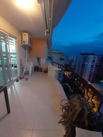 Полностью меблированный пентхаус 4+1 с видом на море и город в центре района Махмутлар, 250 м2 - Ракурс 32