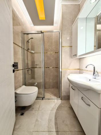 Современная двухкомнатная квартира на высоком этаже вблизи моря в Махмутлар, 60 м2 - Ракурс 21