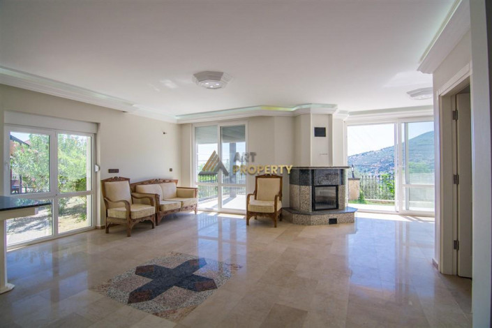 Трехэтажная вилла 3+1 с панорамным видом на море и город в районе Бекташ города Аланья, 230 м2 - Ракурс 17