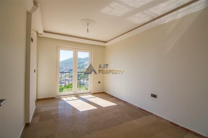 Трехэтажная вилла 3+1 с панорамным видом на море и город в районе Бекташ города Аланья, 230 м2 - Ракурс 46