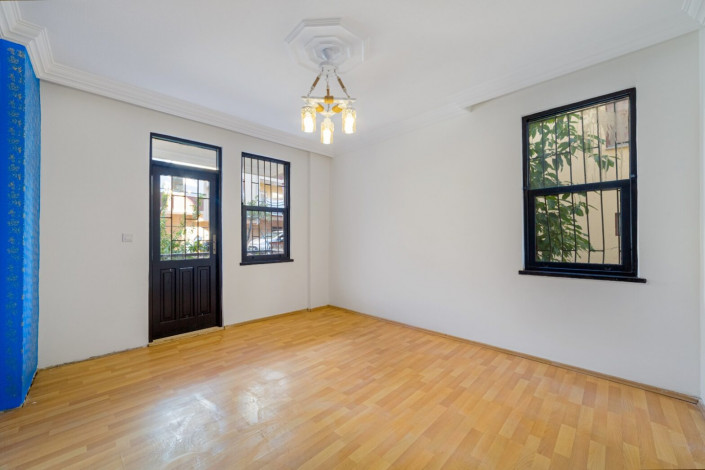 Просторная квартира 3+1 со свежим ремонтом в самом центре города Аланья, 135 м2 - Ракурс 9