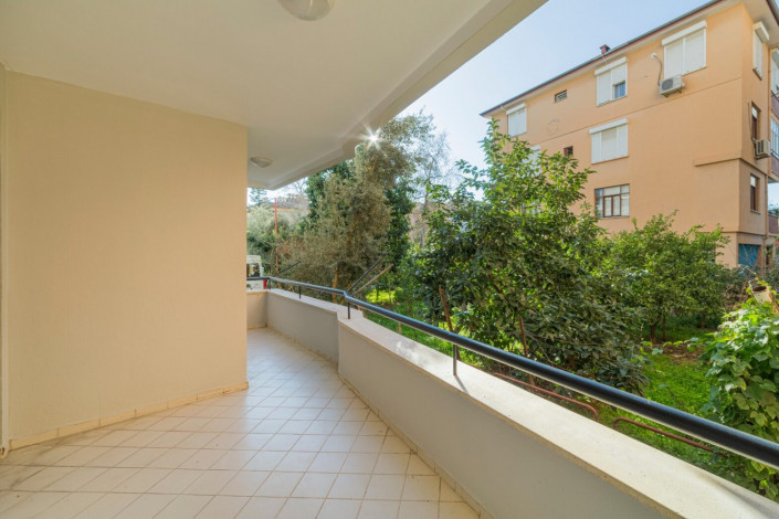 Просторная квартира 3+1 со свежим ремонтом в самом центре города Аланья, 135 м2 - Ракурс 12