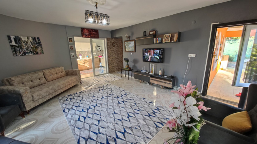 Полностью меблированная вилла 3+1 со свежим ремонтом в Авсаллар, 140 м2 - Ракурс 24