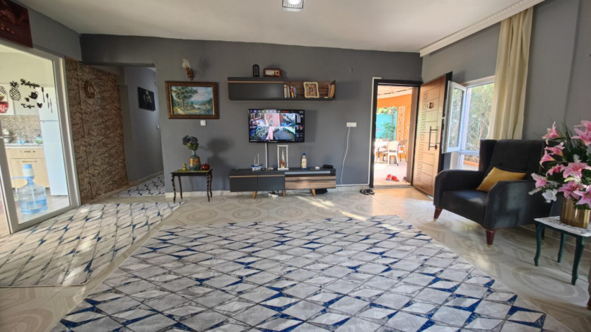 Полностью меблированная вилла 3+1 со свежим ремонтом в Авсаллар, 140 м2 - Ракурс 25