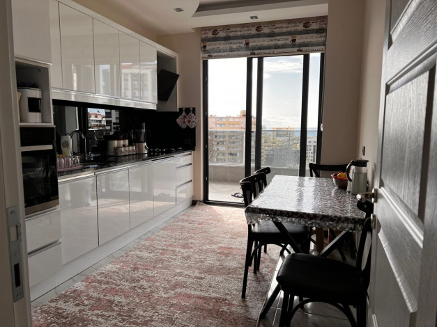 Квартира 2+1 на высоком этаже в комплексе с хорошей инфраструктурой в Махмутларе, 125 м2 - Ракурс 3