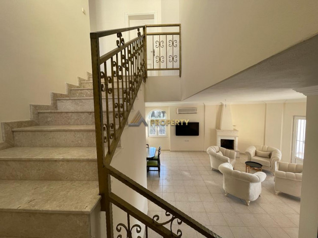 Двухэтажная полностью меблированная вилла с большой собственной территорией в Авсаллар, 220 м2 - Ракурс 29