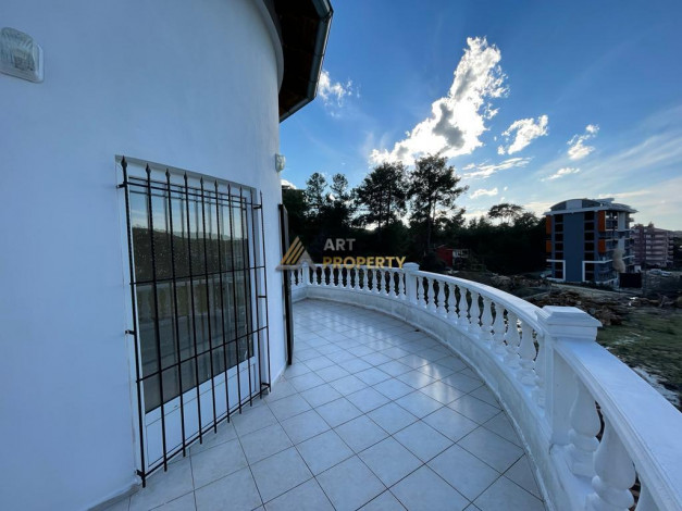 Двухэтажная полностью меблированная вилла с большой собственной территорией в Авсаллар, 220 м2 - Ракурс 39