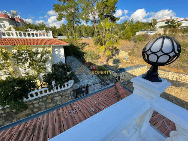 Двухэтажная полностью меблированная вилла с большой собственной территорией в Авсаллар, 220 м2 - Ракурс 45