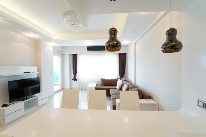 Трехкомнатные меблированные апартаменты с видом на море и горы в районе Махмутлар, 107м - Ракурс 4