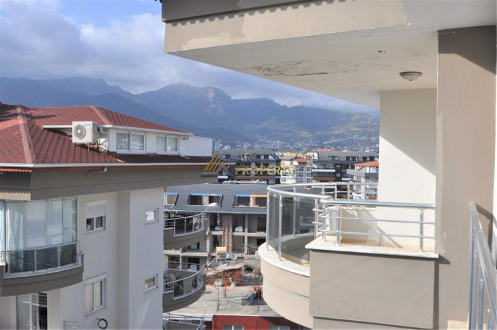 Пятикомнатная квартира - пентхаус в комплексе с бассейном в районе Тосмур, 150 м2 - Ракурс 24