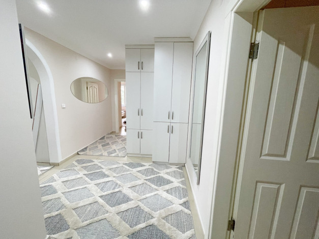 Полностью меблированная квартира 2+1 в 200 метрах от моря в Махмутларе, 110 м2 - Ракурс 12