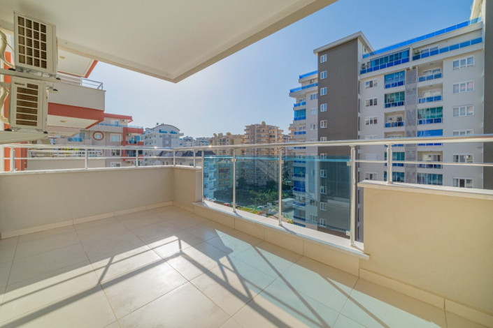 Меблированная квартира 1+1 вблизи от моря в районе Махмутлар, 75 м2 - Ракурс 6