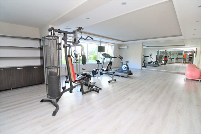 Меблированная квартира 1+1 вблизи от моря в районе Махмутлар, 75 м2 - Ракурс 12