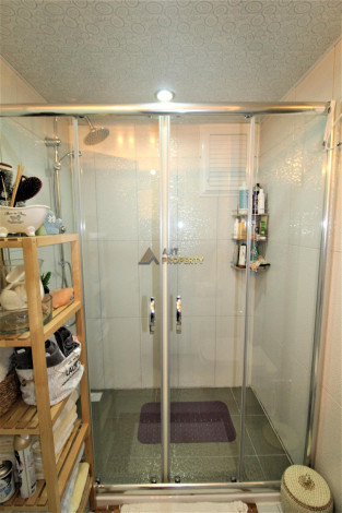 Трехкомнатная меблированная квартира в 150 метрах от моря в районе Кестель, 100 м2 - Ракурс 17