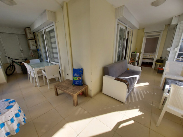 Трехкомнатная меблированная квартира в районе Махмутлар, 135м - Ракурс 25