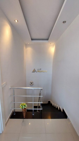 Двухкомнатная меблированная квартира-дуплекс на высоком этаже в Махмутларе, 65 м2 - Ракурс 20