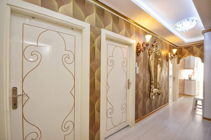 Меблированная трехкомнатная квартира в 150 метрах от моря в центре Махмутлара, 105 м2 - Ракурс 5