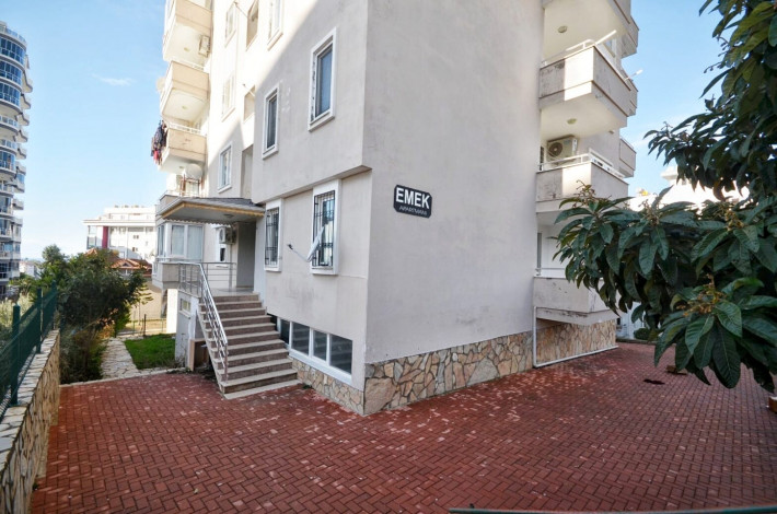 Меблированная квартира 2+1 с отдельной кухней в районе Махмутлар, 125 м2 - Ракурс 4