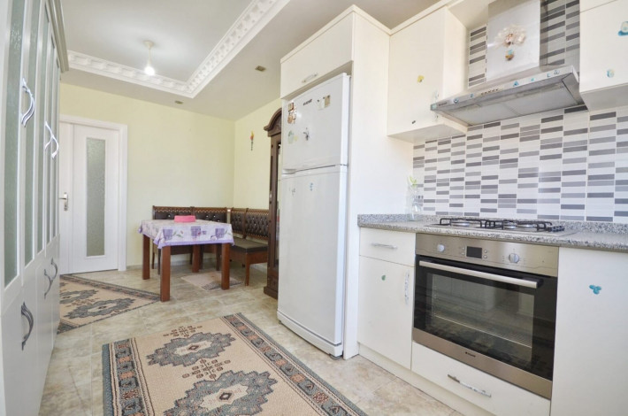 Меблированная квартира 2+1 с отдельной кухней в районе Махмутлар, 125 м2 - Ракурс 11