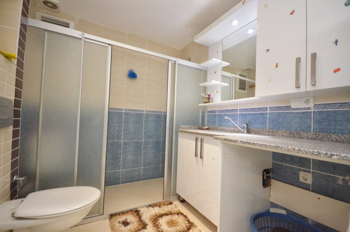 Меблированная квартира 2+1 с отдельной кухней в районе Махмутлар, 125 м2 - Ракурс 22