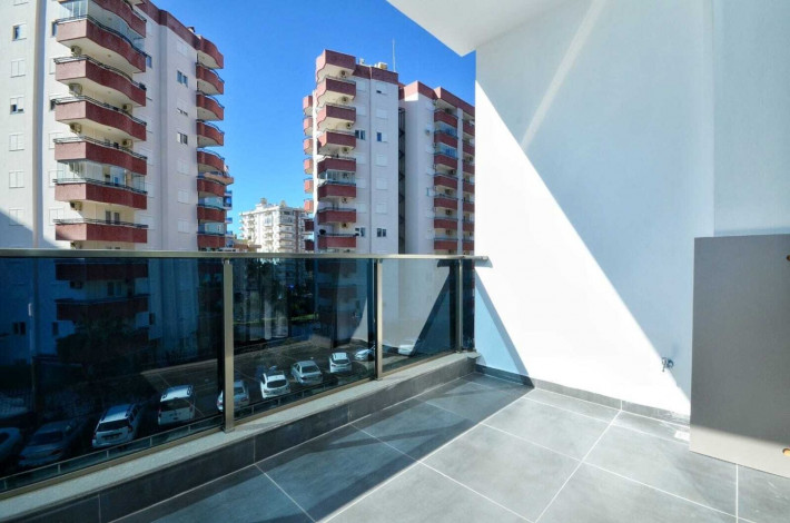 Трехкомнатная квартира с люксовой мебелью в комплексе с инфраструктурой в Махмутларе, 100 м2 - Ракурс 9